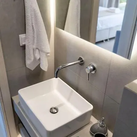 Mani Senses Luxury Villa *