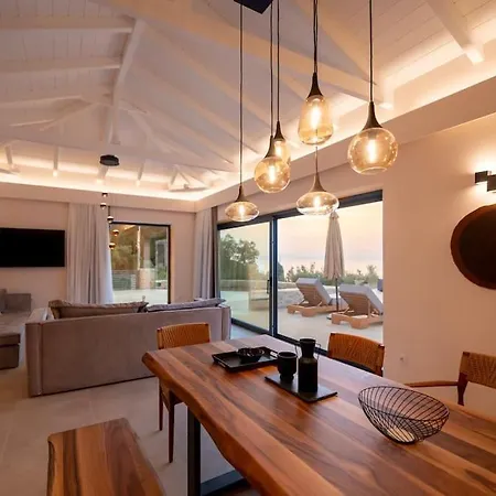 Mani Senses Luxury *