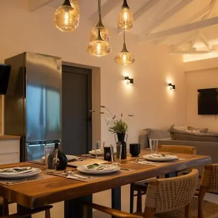 Mani Senses Luxury Villa