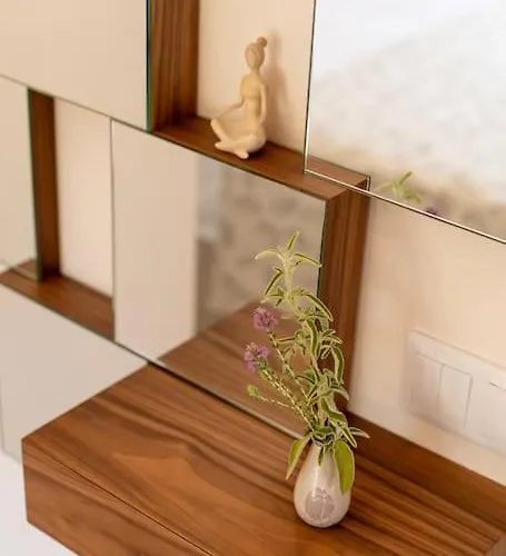 Mani Senses Luxury *