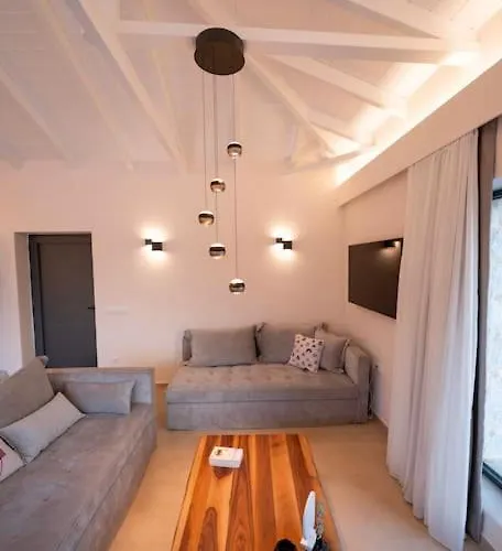 Mani Senses Luxury Villa