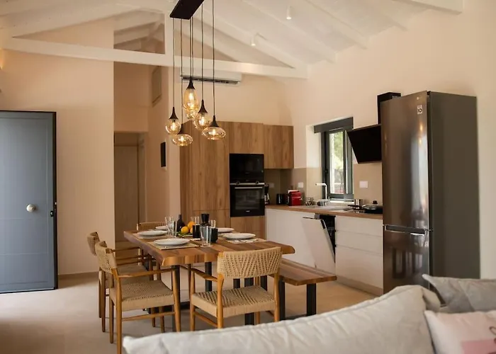 Mani Senses Luxury *